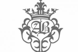 ARIAS BAZAN Escuela de Maquillaje